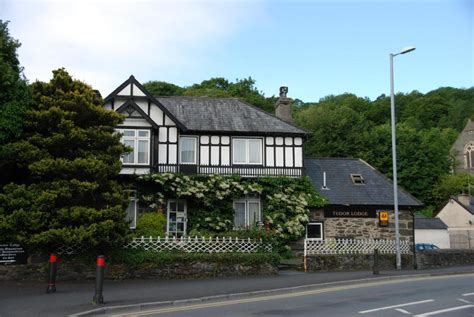 tudor lodge motel|tudor lodge hotel porthmadog.